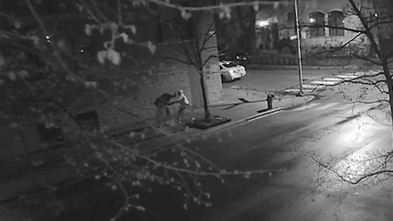 CPD asks for help to ID Lincoln Park armed robbery, shooting suspects