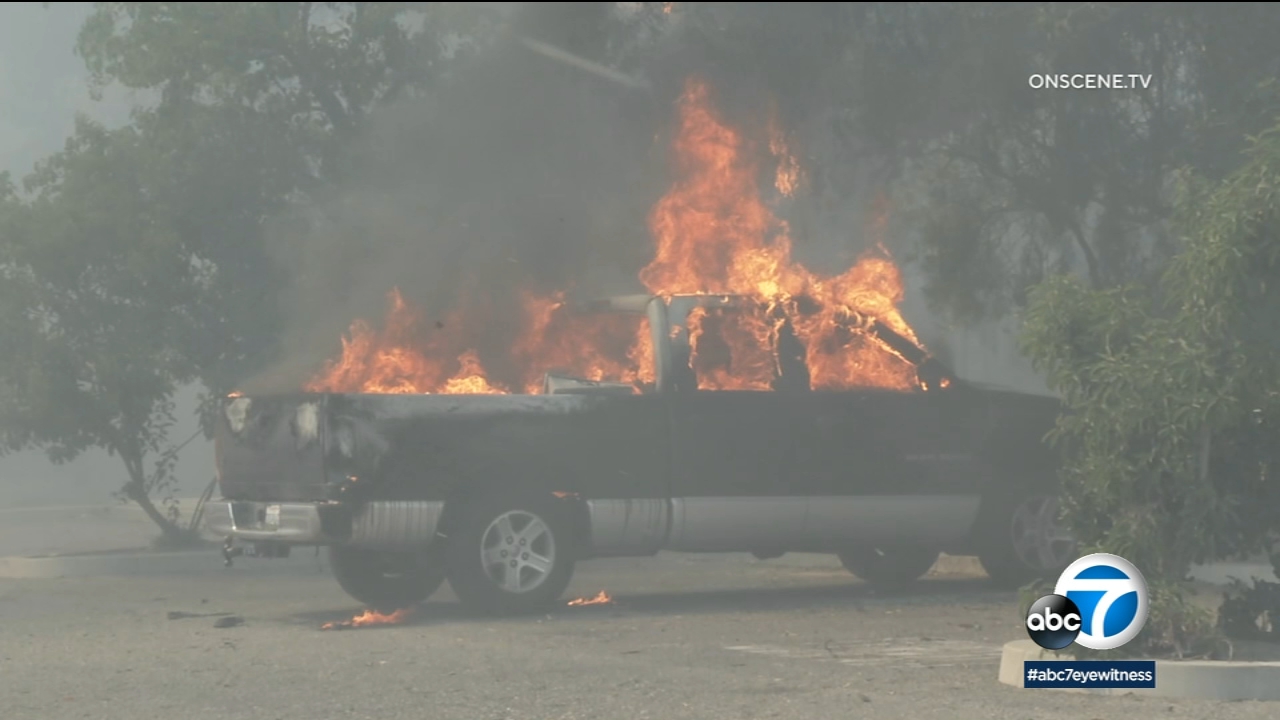 Over 100 firefighters battling brush fire in Porter Ranch