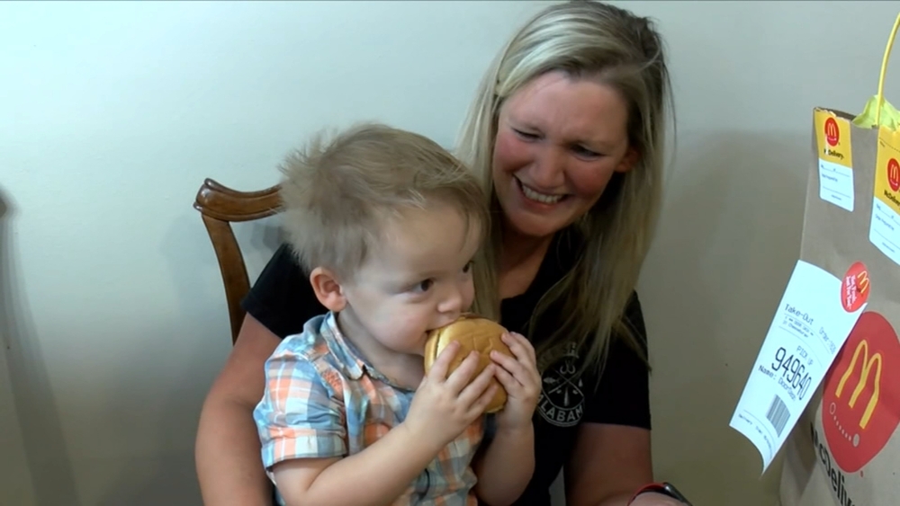 2-year-old orders 31 McDonald's cheeseburgers on mom's DoorDash app