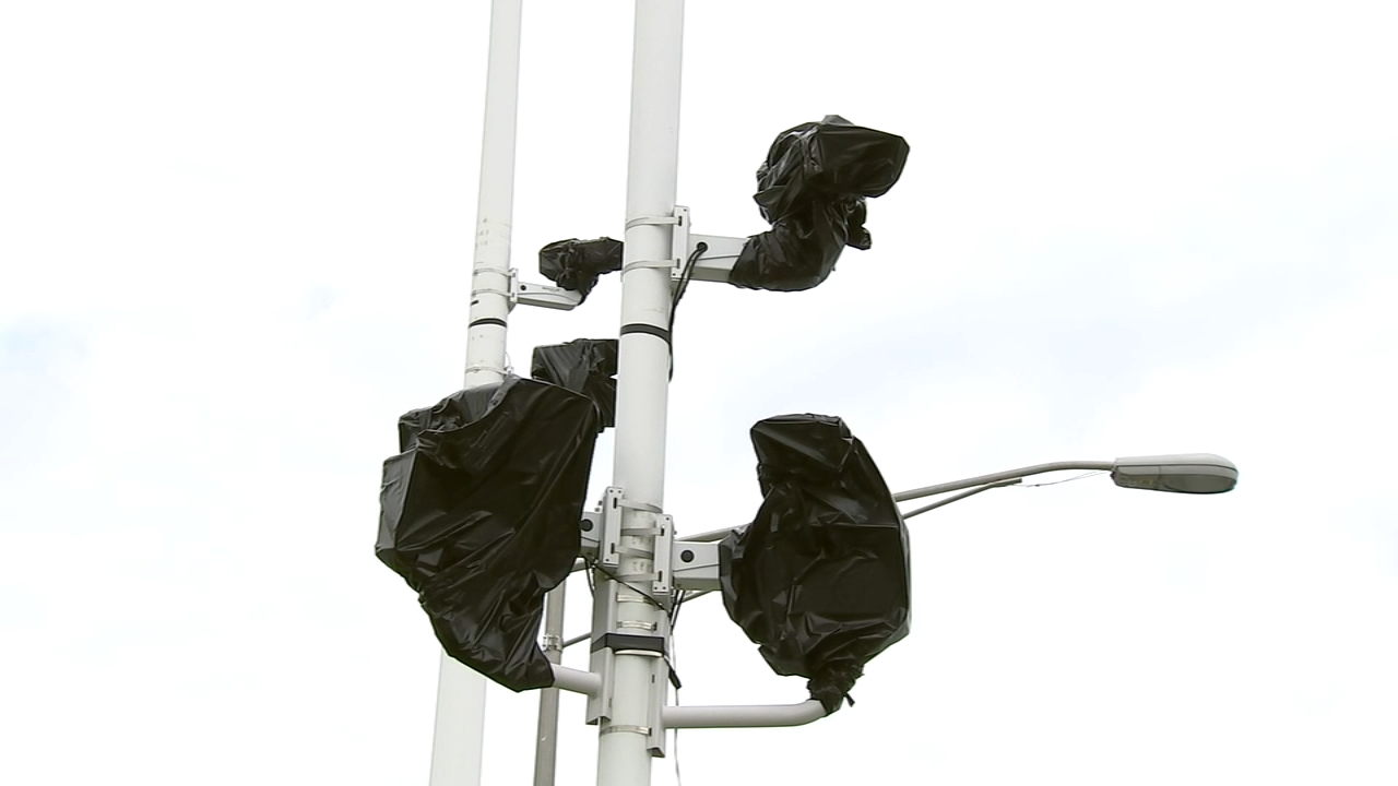 Oakbrook Terrace fights back after red light camera permit revoked