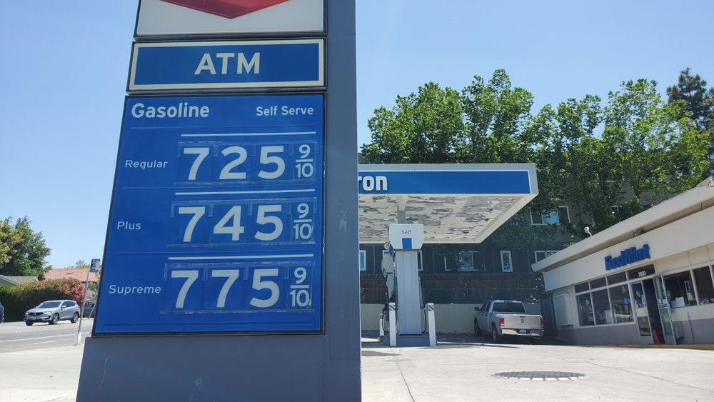 Bay Area gas station charging nearly $8 a gallon