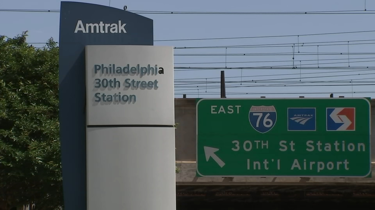 Worker stabbed at Philadelphia's 30th Street Station
