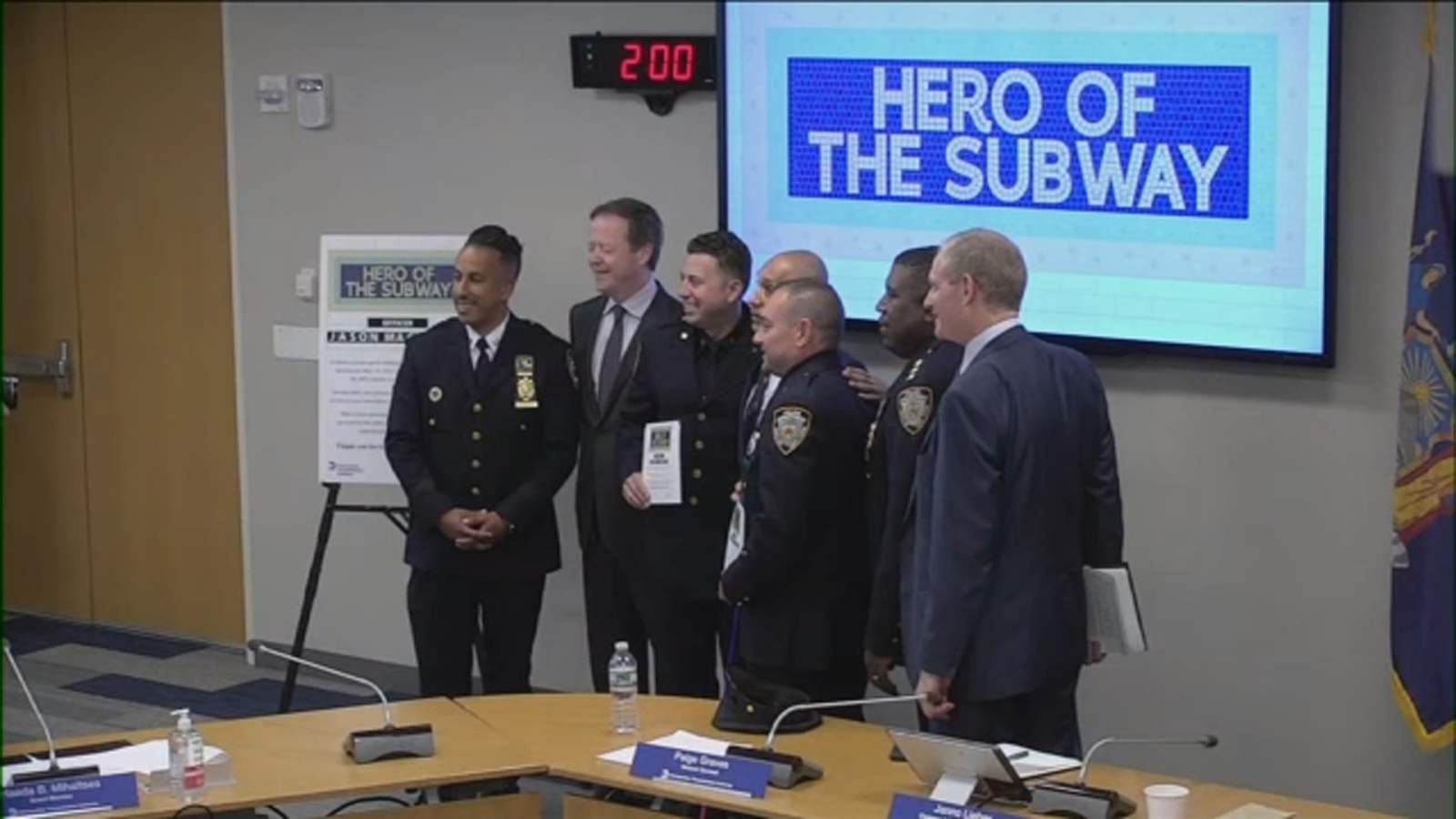 2 NYPD officers reunited with blind man they rescued from subway tracks ...