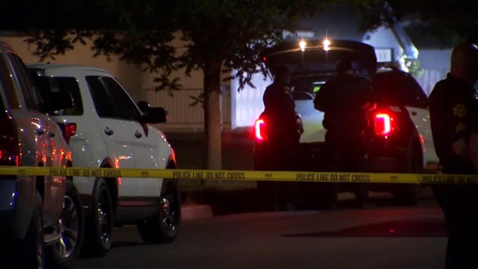 Man accused of attacking mother arrested following standoff with Fresno ...