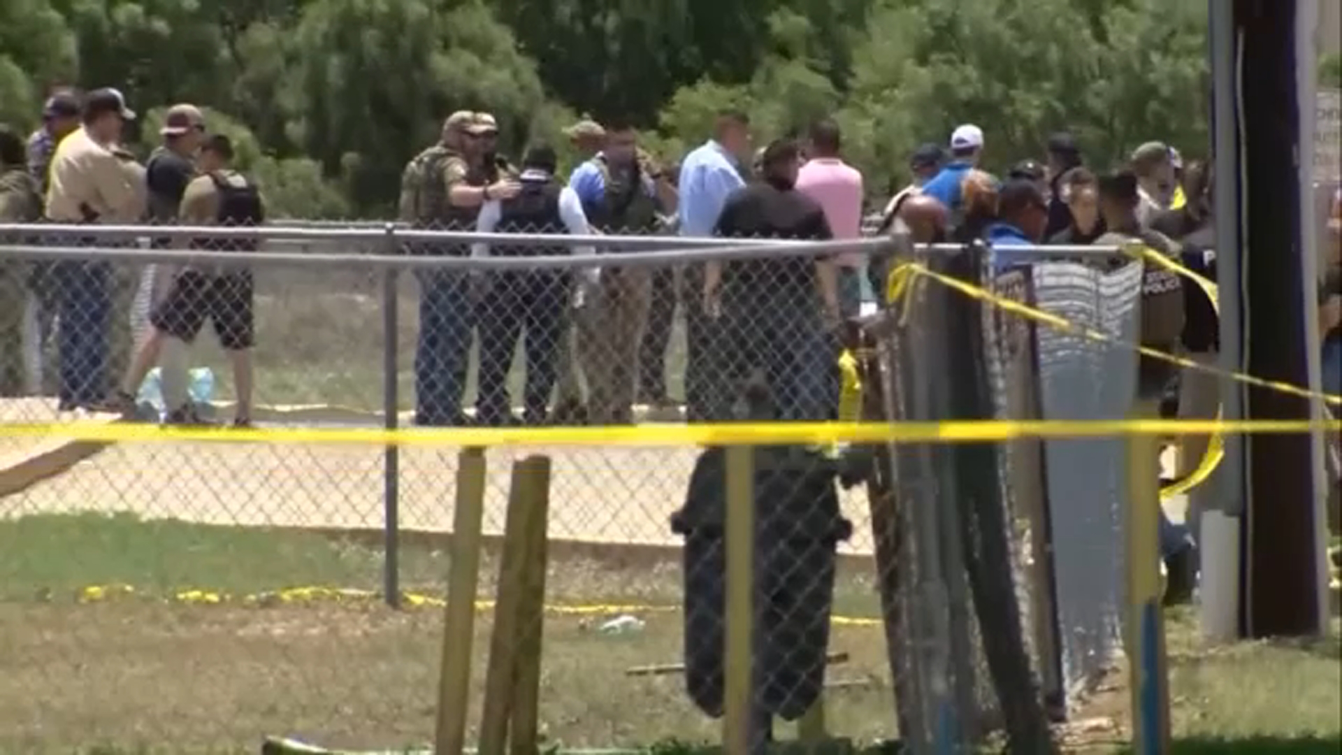 'Makes me feel unsafe' Local students trying to make sense of Uvalde shooting