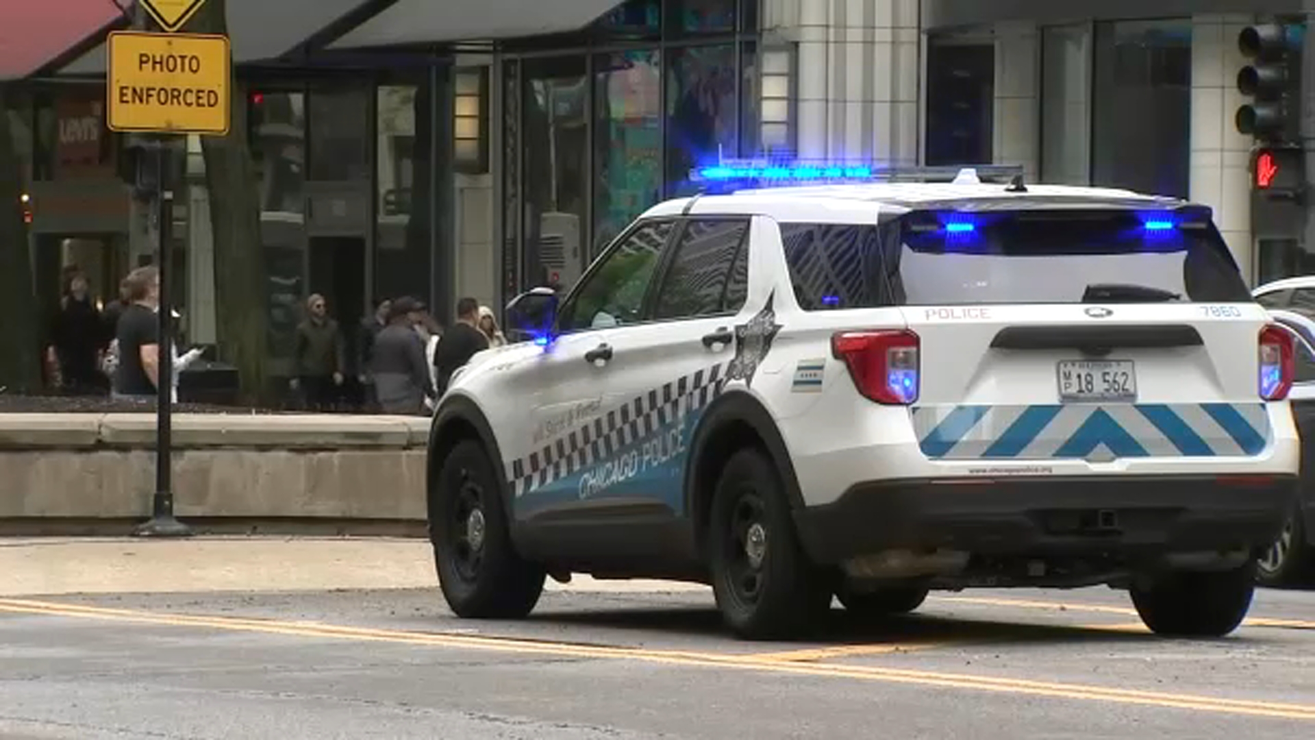 Chicago beefs up security around city for Memorial Day weekend