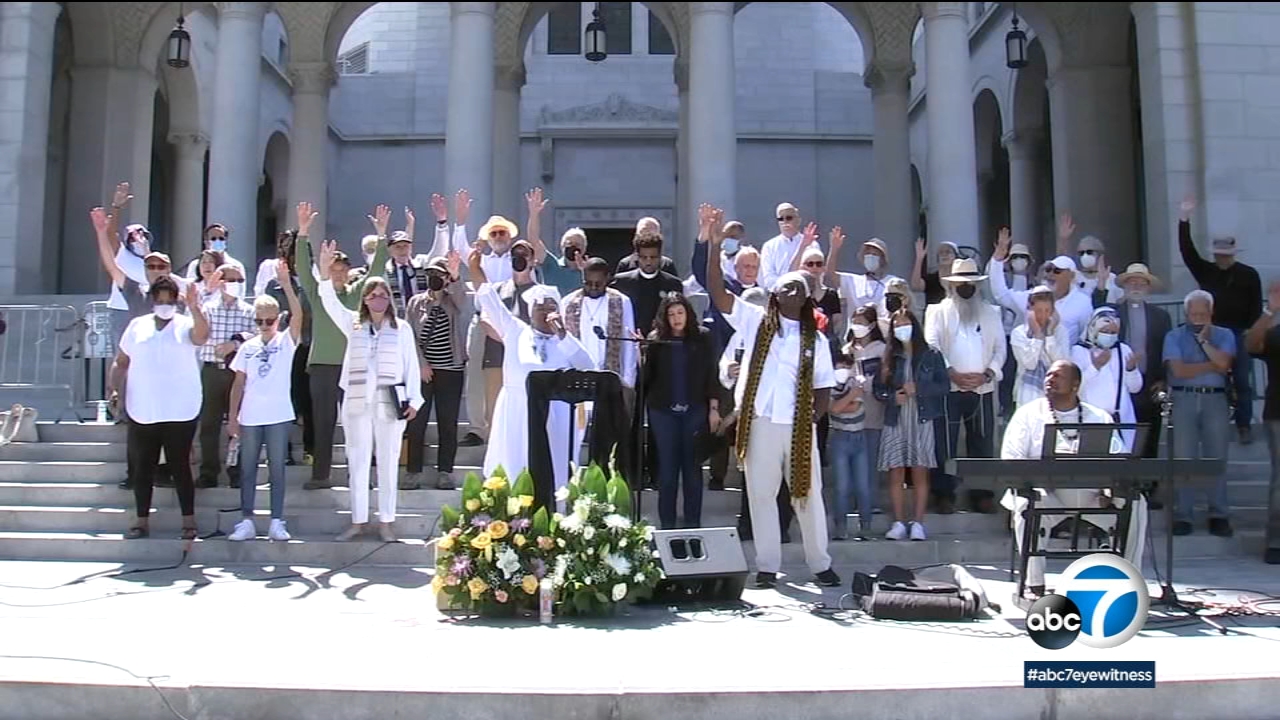 Vigil held outside LA City Hall honoring mass shootings victims 