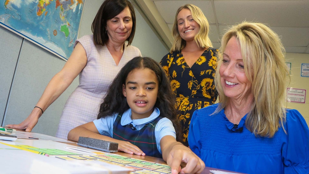 Reading tutors help turn the page on Philadelphia literacy landscape