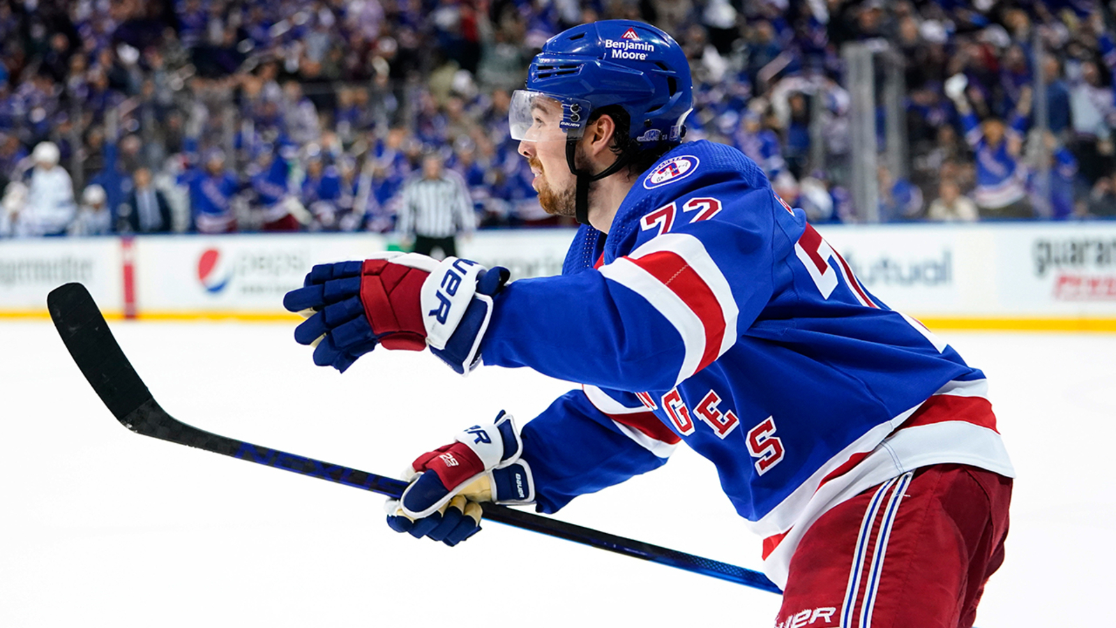 New York Rangers take Game 1 with 62 win over Tampa Bay Lightning