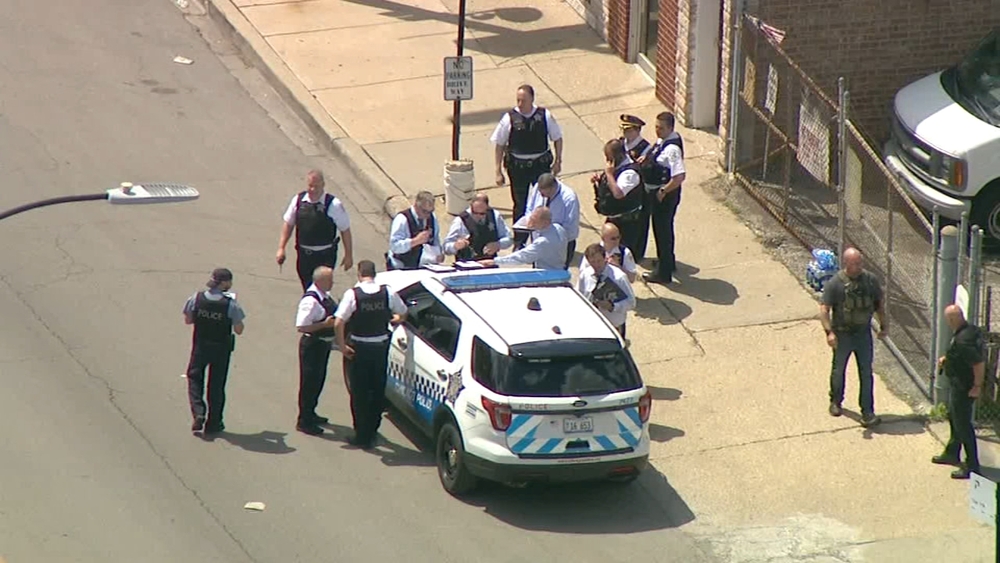 U.S. Marshal, K-9 wounded in Belmont Cragin shootout involving CPD