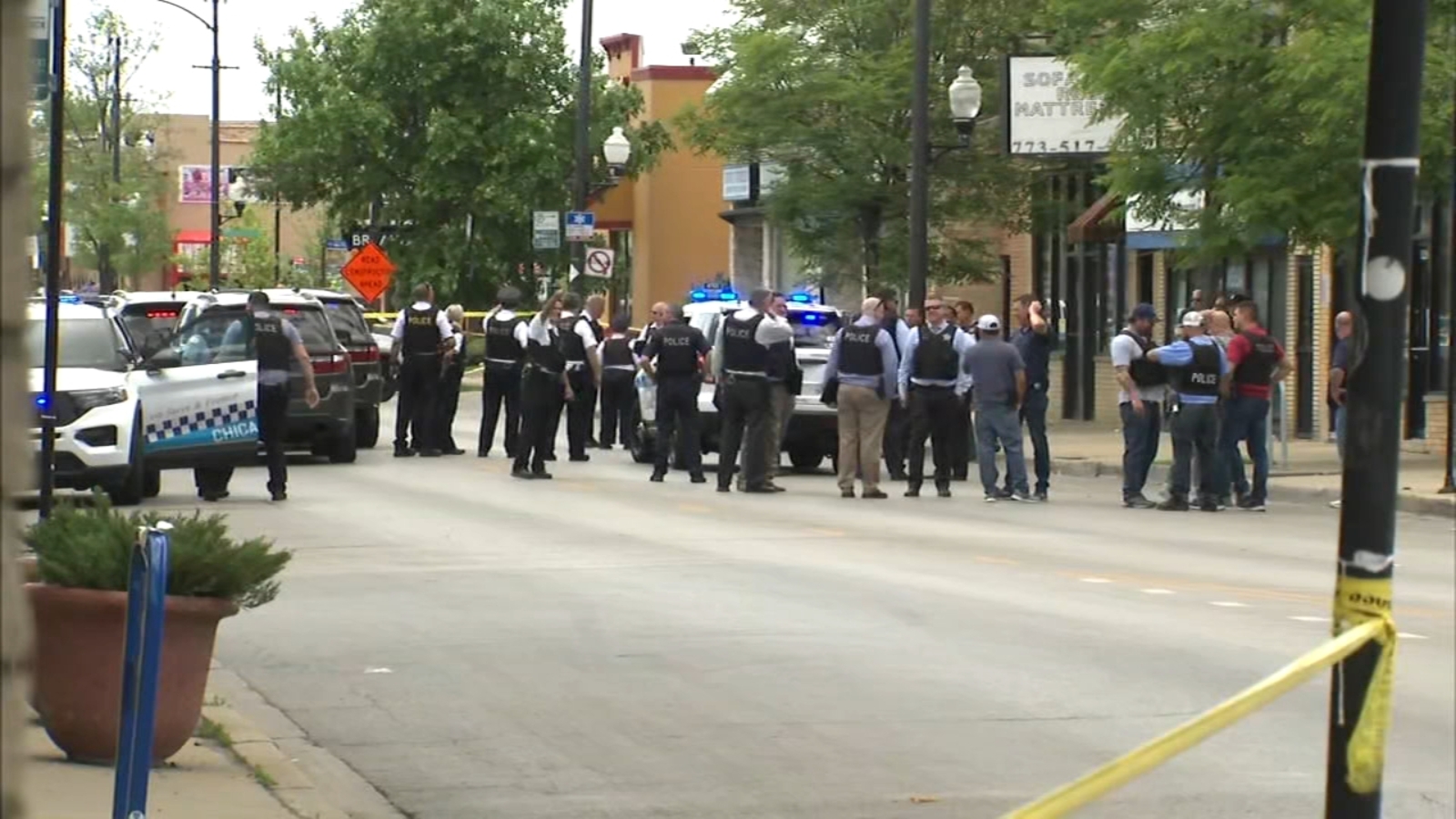 Chicago shooting today: U.S. Marshal, K-9 wounded in shootout involving ...