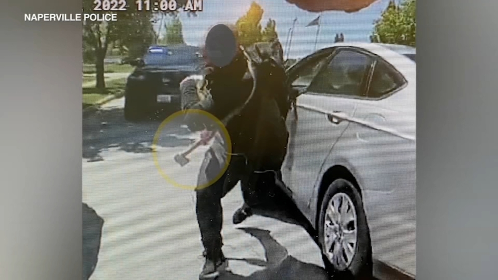 Naperville officer kills man who allegedly attacked him with hatchet