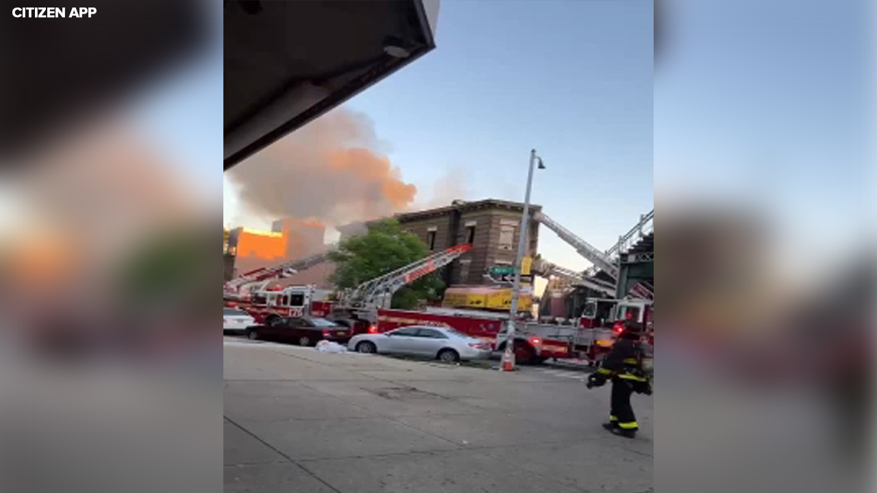 1 firefighter hurt battling building fire in Brooklyn