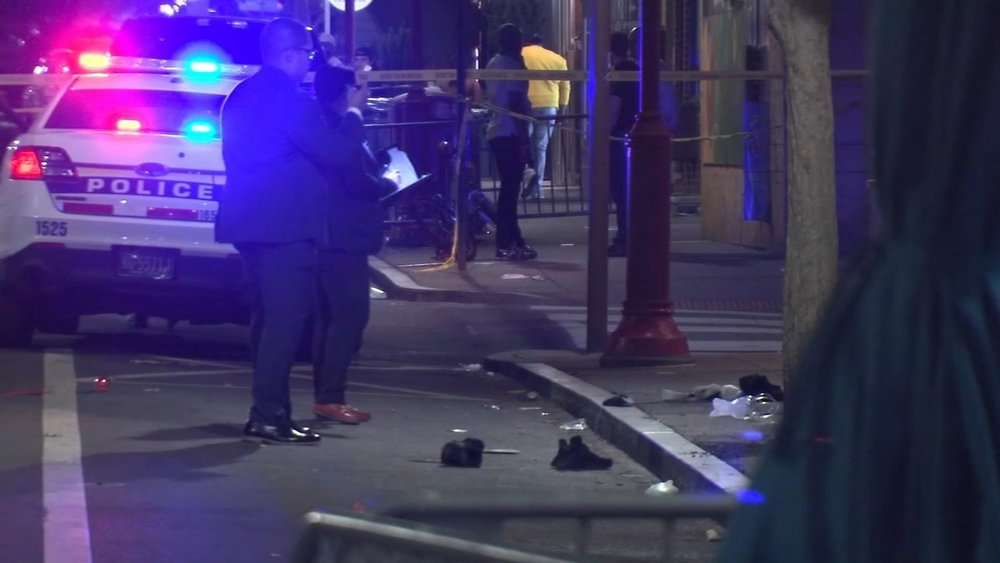 3 dead, 11 injured after shooting on South Street in Philadelphia