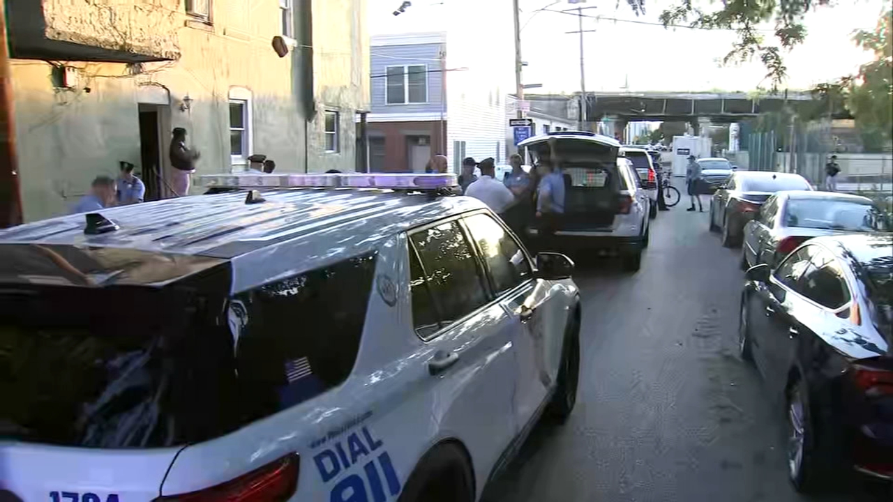 Teen shot over parking dispute in Philadelphia