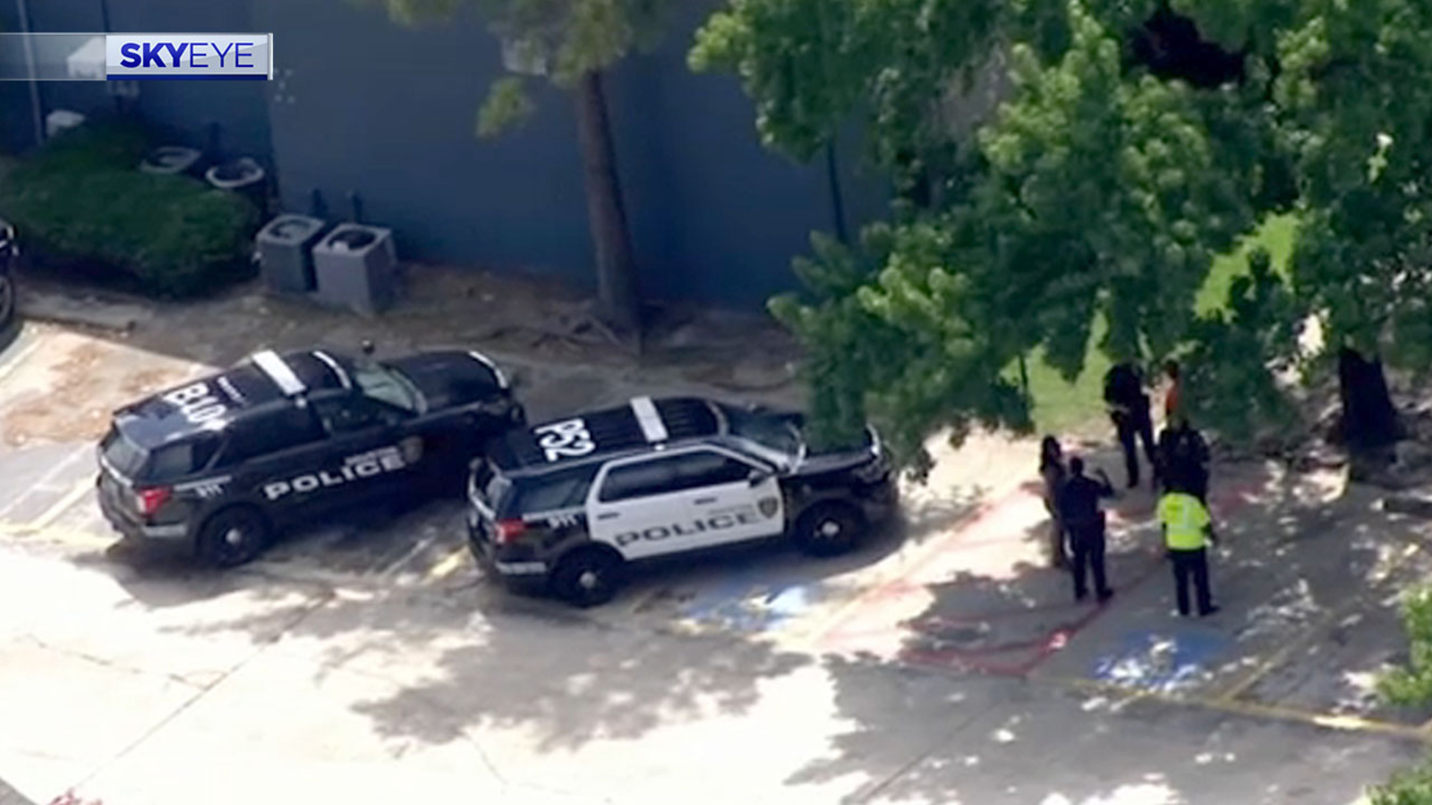 Houston crime: Woman dies after being shot in head at apartment complex ...