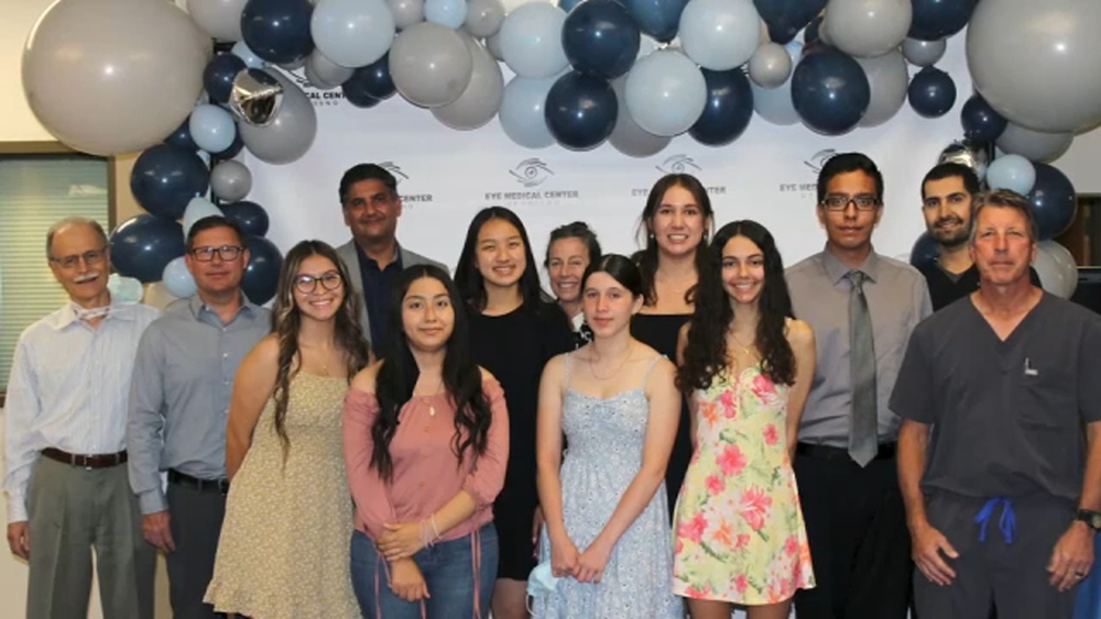 Valley eye medical center awards scholarships to 10 Valley graduates