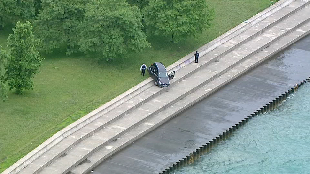 Man charged after carjacked SUV nearly ends up in Lake Michigan: CPD