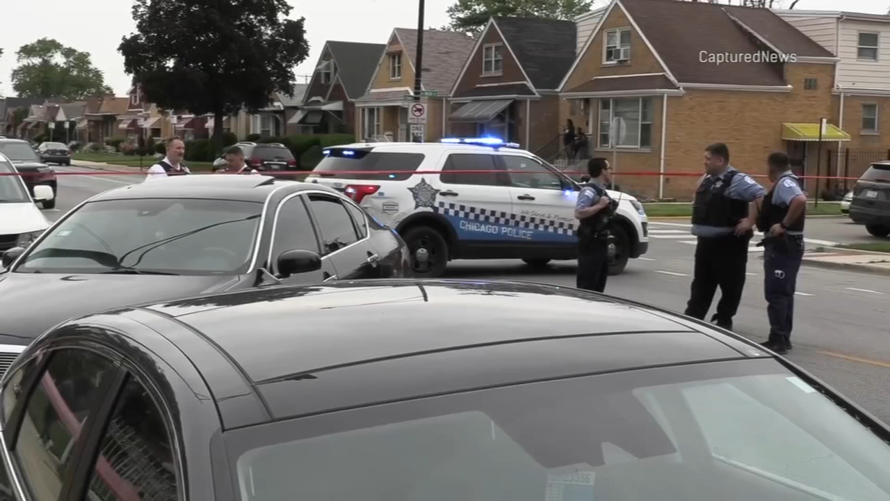 1 killed, 4 injured in South Side drive-by shooting, police say