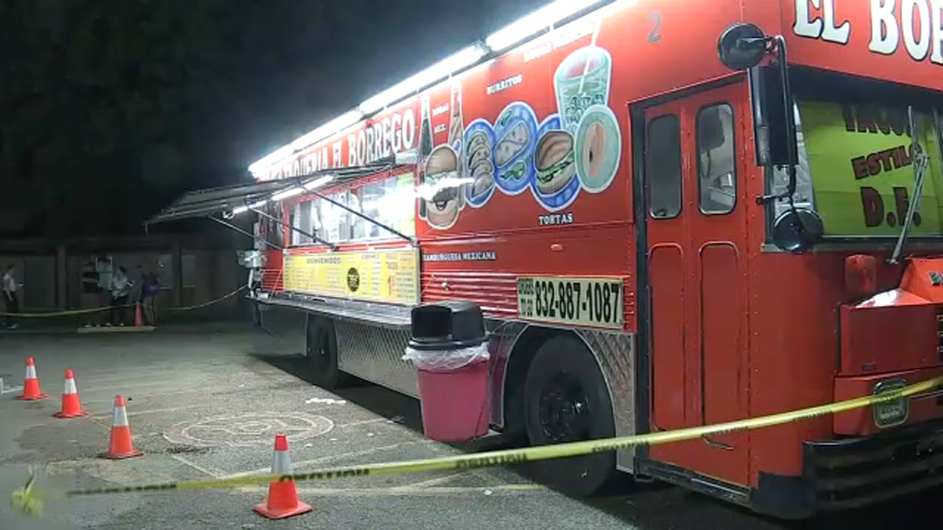 3 people hurt during shootout outside taqueria in SE Houston, HPD says