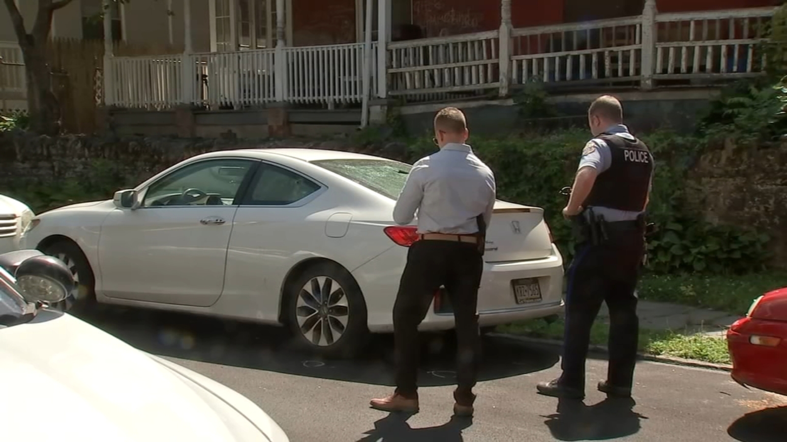 Philadelphia shooting Offduty security guard shot during attempted