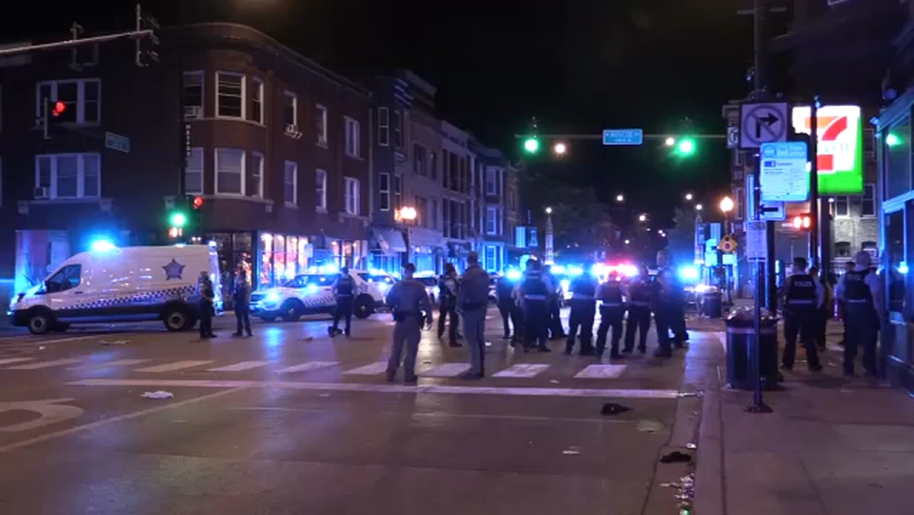 CPD officer injured in large fight in Lakeview