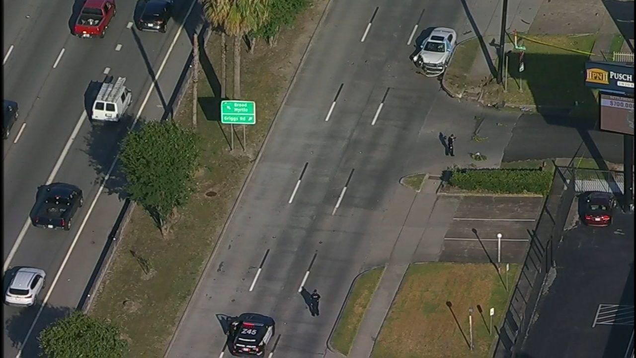 1 man dead after shooting in SE Houston, police say