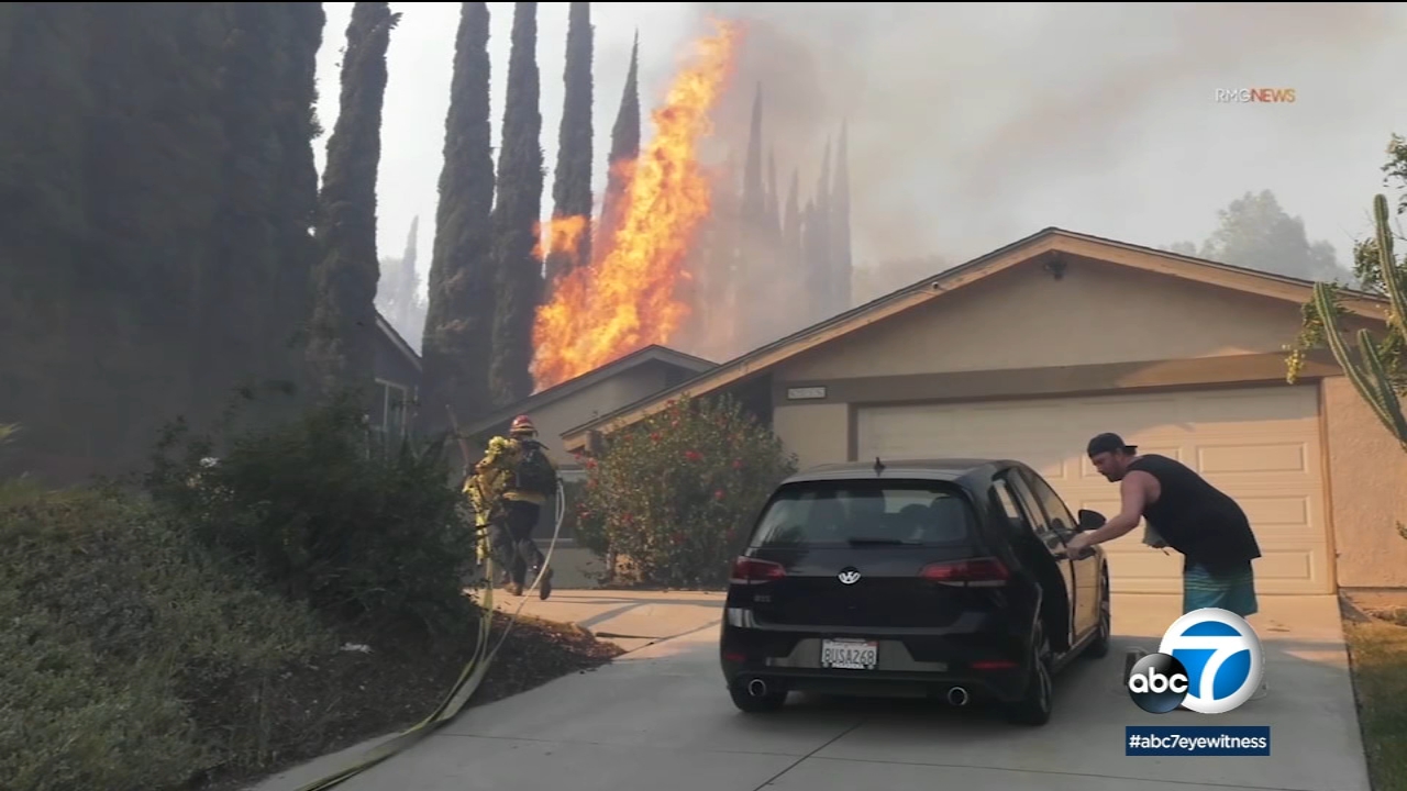 IE brush fire scorches over 100 acres, threatens at least 30 homes
