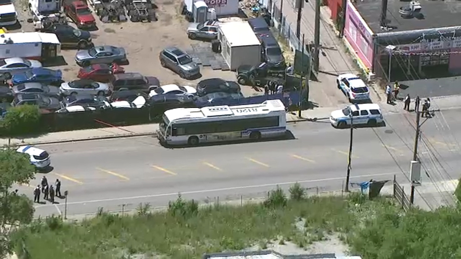 Chicago shooting today 1 killed, 1 wounded after gunmen open fire on