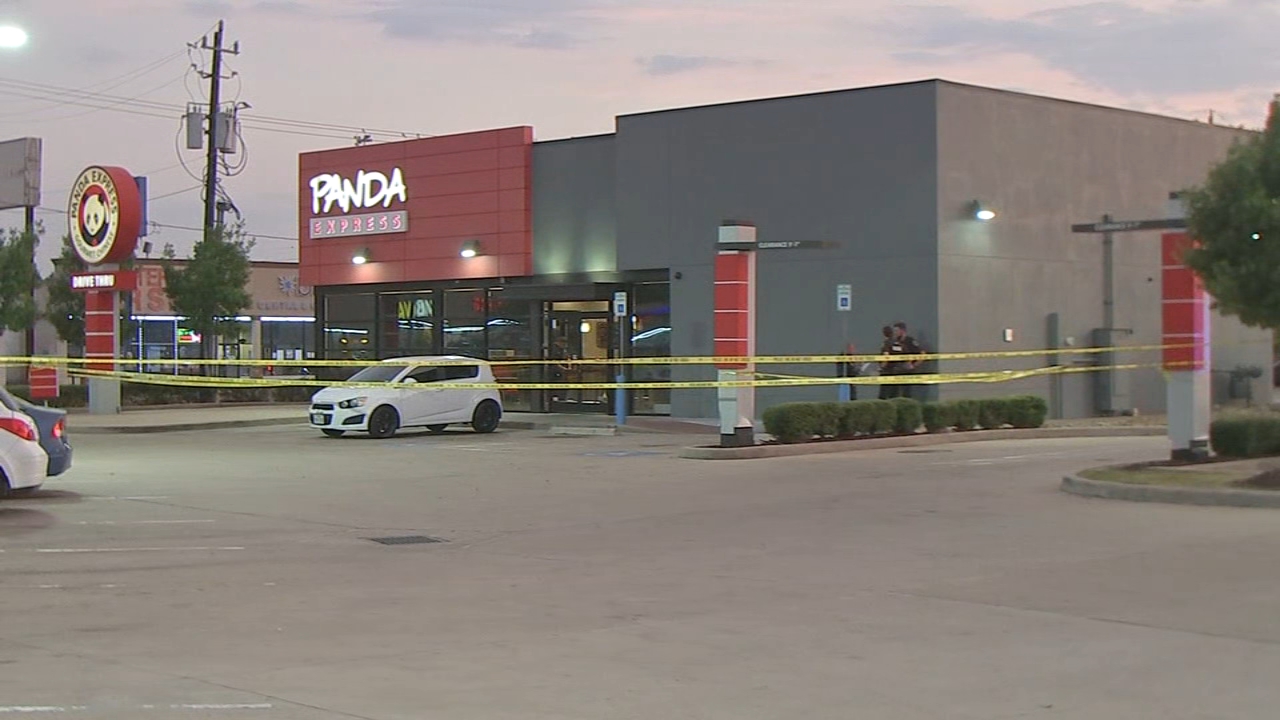 Suspect shot after fight with security guard at N. Houston Walmart