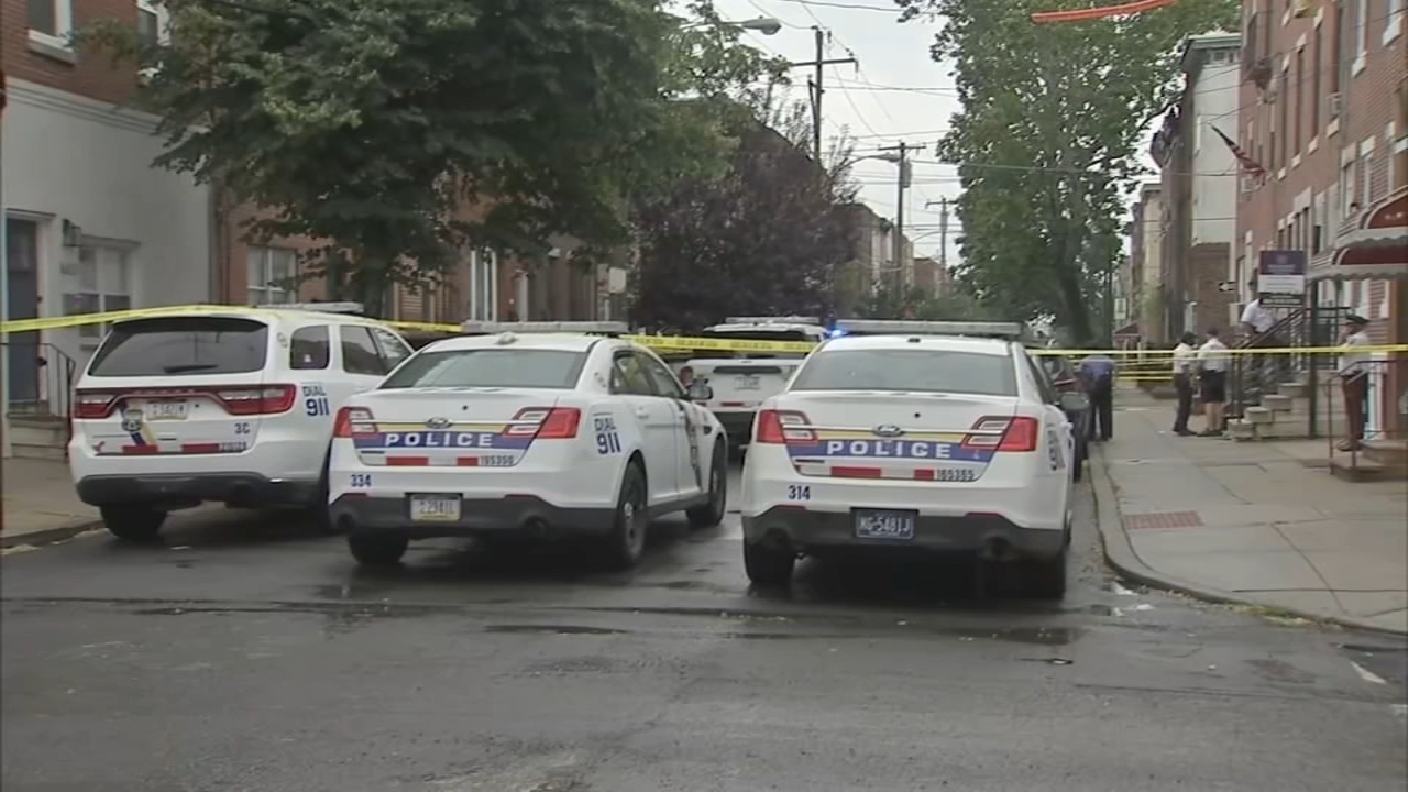 2 men shot dead after trying to break into South Philly home
