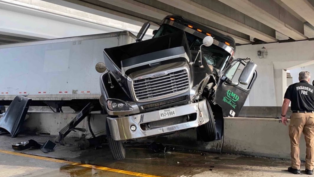 Hazmat spill after crash sparks total closure on SH-225 at Beltway