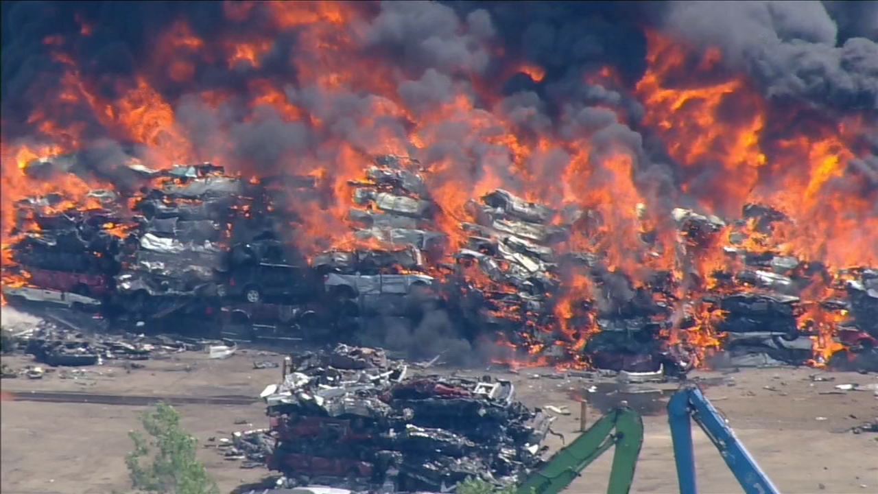 Massive fire tears through Bucks County junkyard