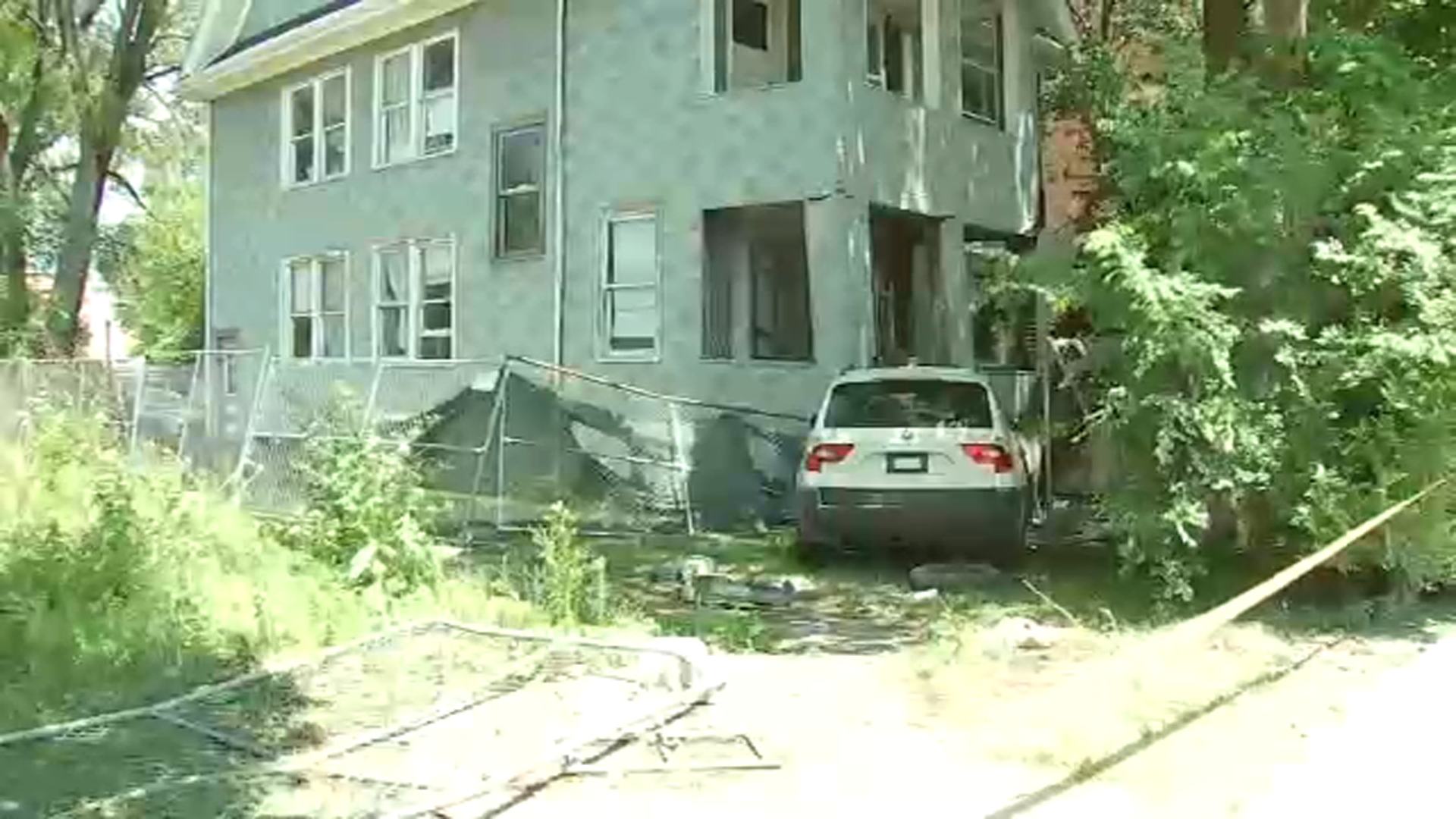 Car crashes into home after fleeing attempted traffic stop