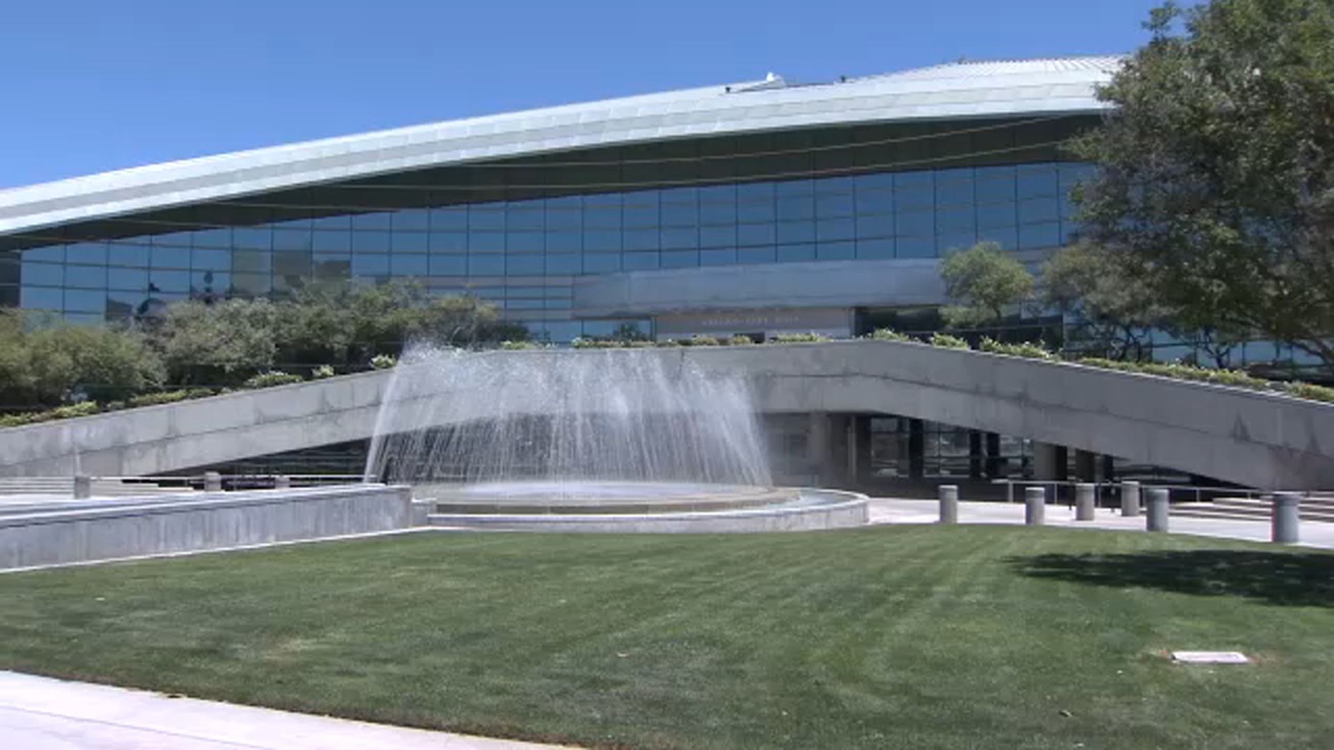Fresno council members vote to pass budget for fiscal year
