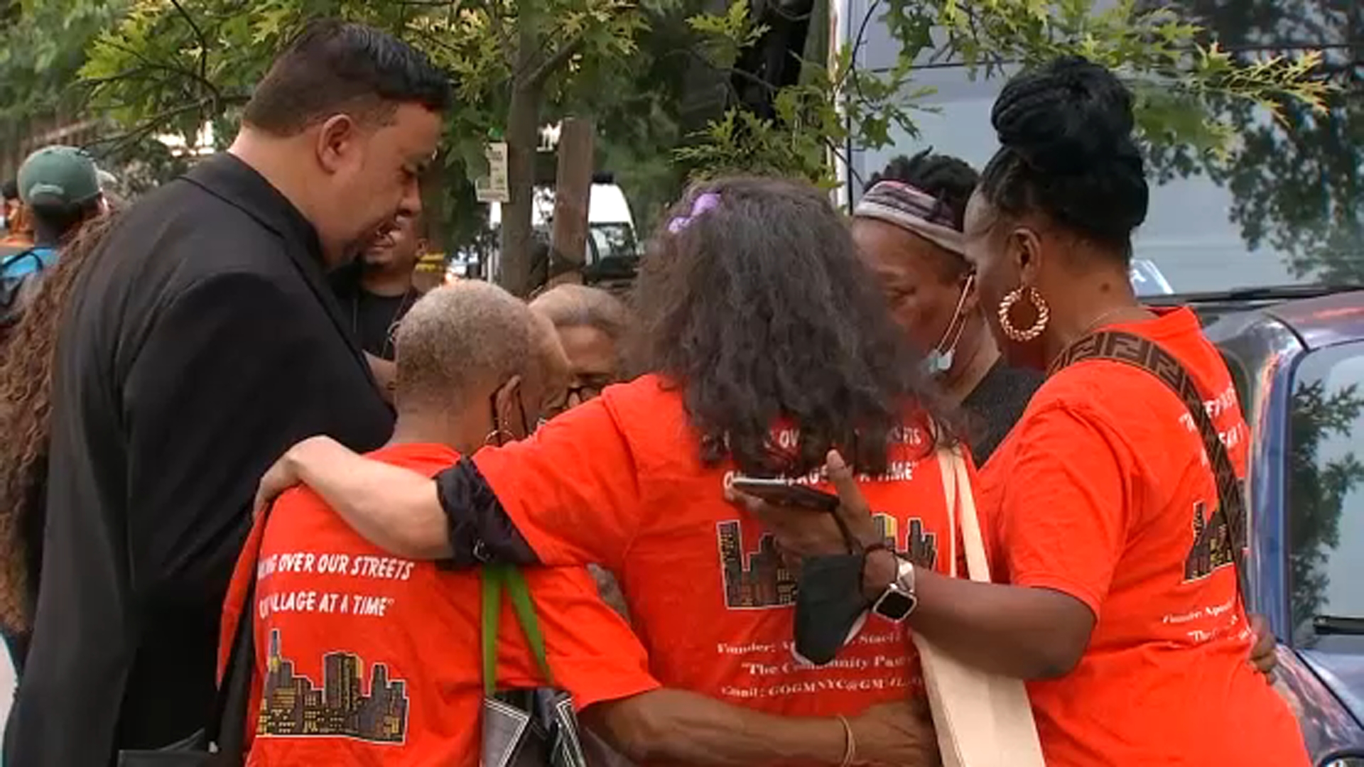 Emotional vigil held for mom shot to death while pushing stroller in NYC