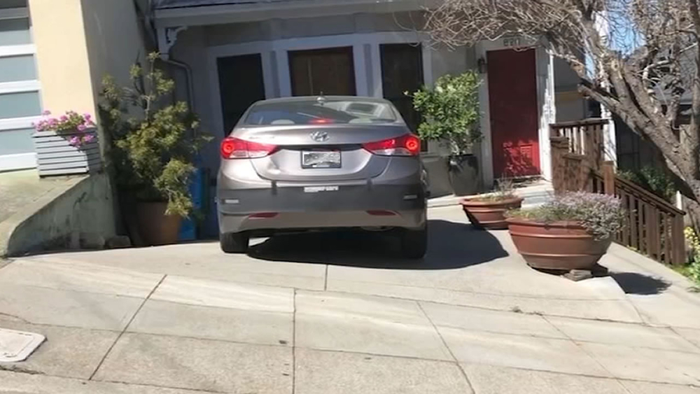 SF couple gets $1,500 fine for parking in their driveway