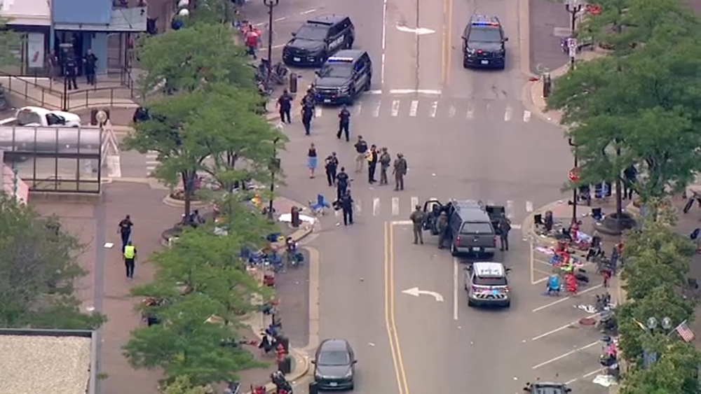 Witness describes Highland Park shooting as 'war zone'