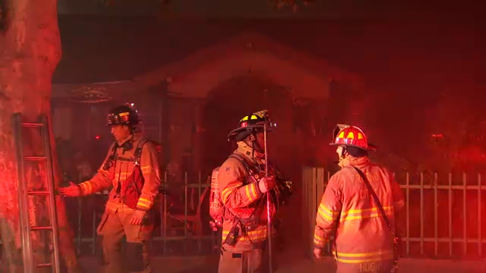 Fireworks burn down 3 central Fresno homes on 4th of July night ABC30 Fresno