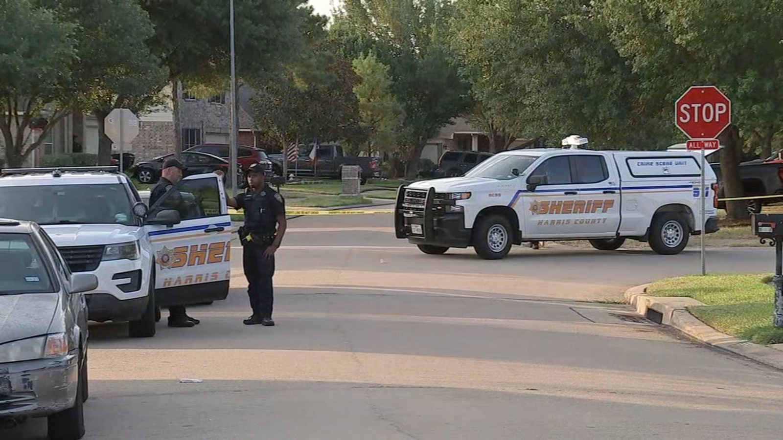 Harris County crime: 14-year-old boy shot in the leg while taking out ...