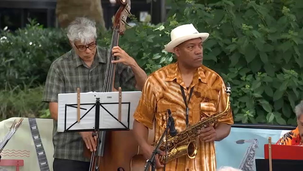 Free jazz concerts at Dante Park in Manhattan