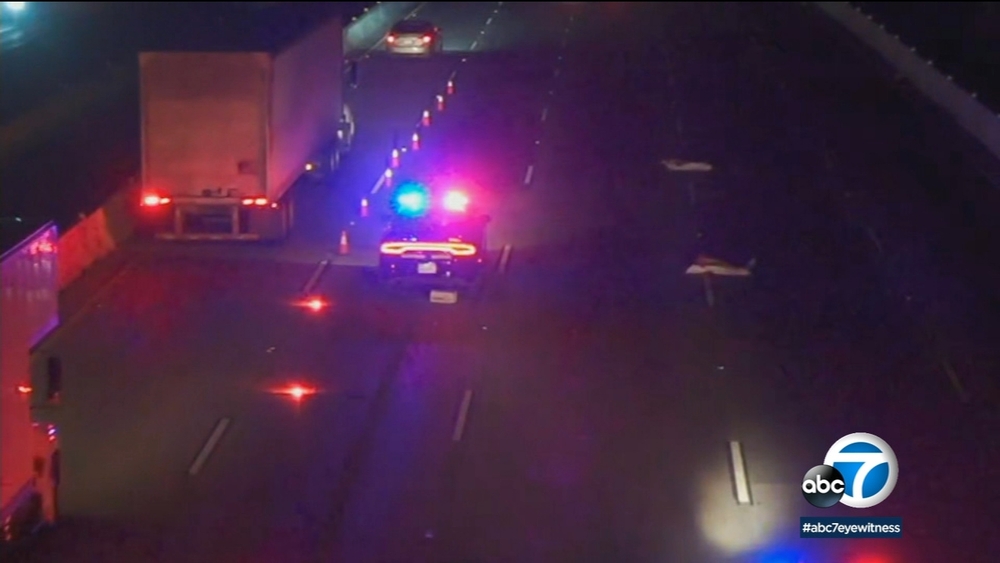 Girl dies after falling from moving SUV on freeway near Santa Clarita