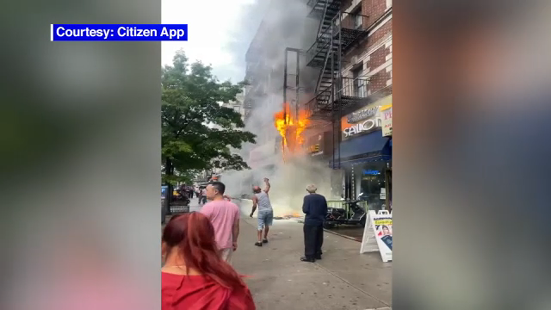 Good Samaritan helps to put out fire at Hamilton Heights liquor store