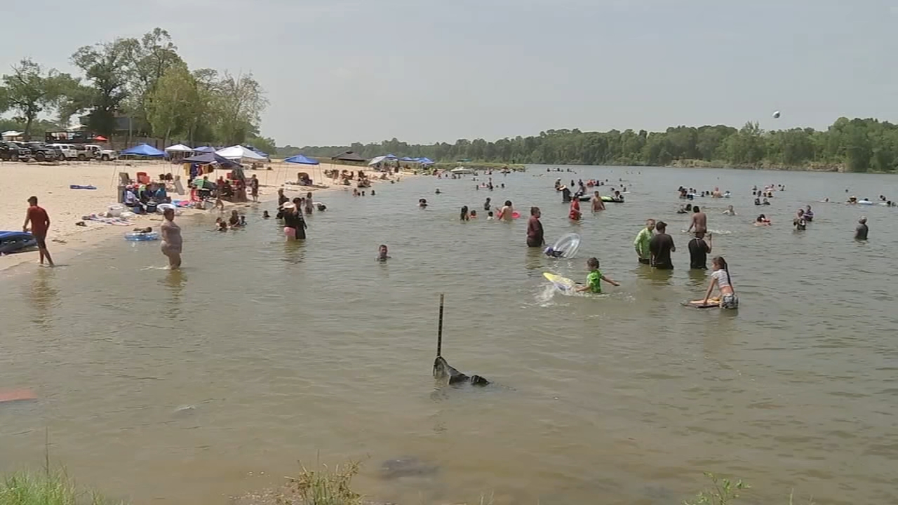Two drownings occur less than half a mile from each other in a span of 24 hours, police say