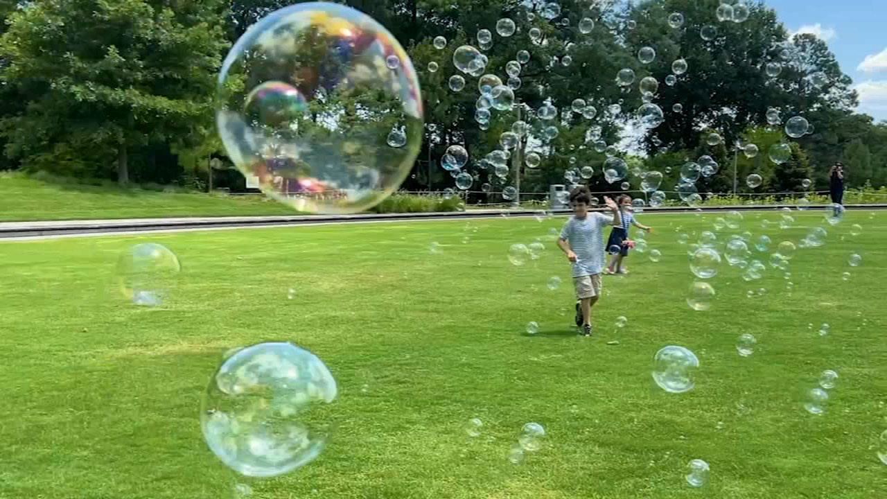 Raleigh man spreads joy through bubble fun