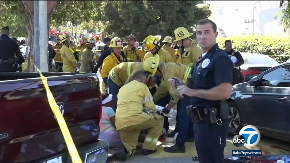 Suspects sought after deadly shooting at San Pedro park