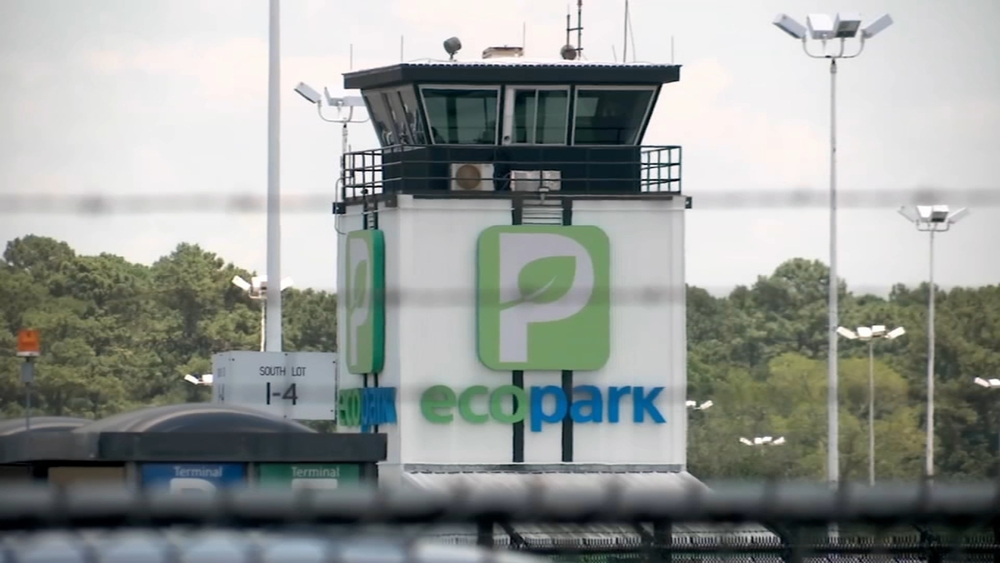 Traveler finds catalytic converter missing at city-owned IAH lot