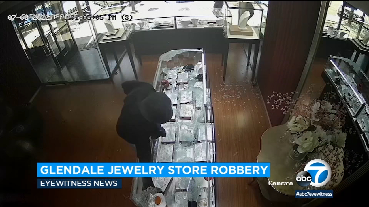 LASD: Suspects steal thousands of dollars worth of jewelry after smash ...