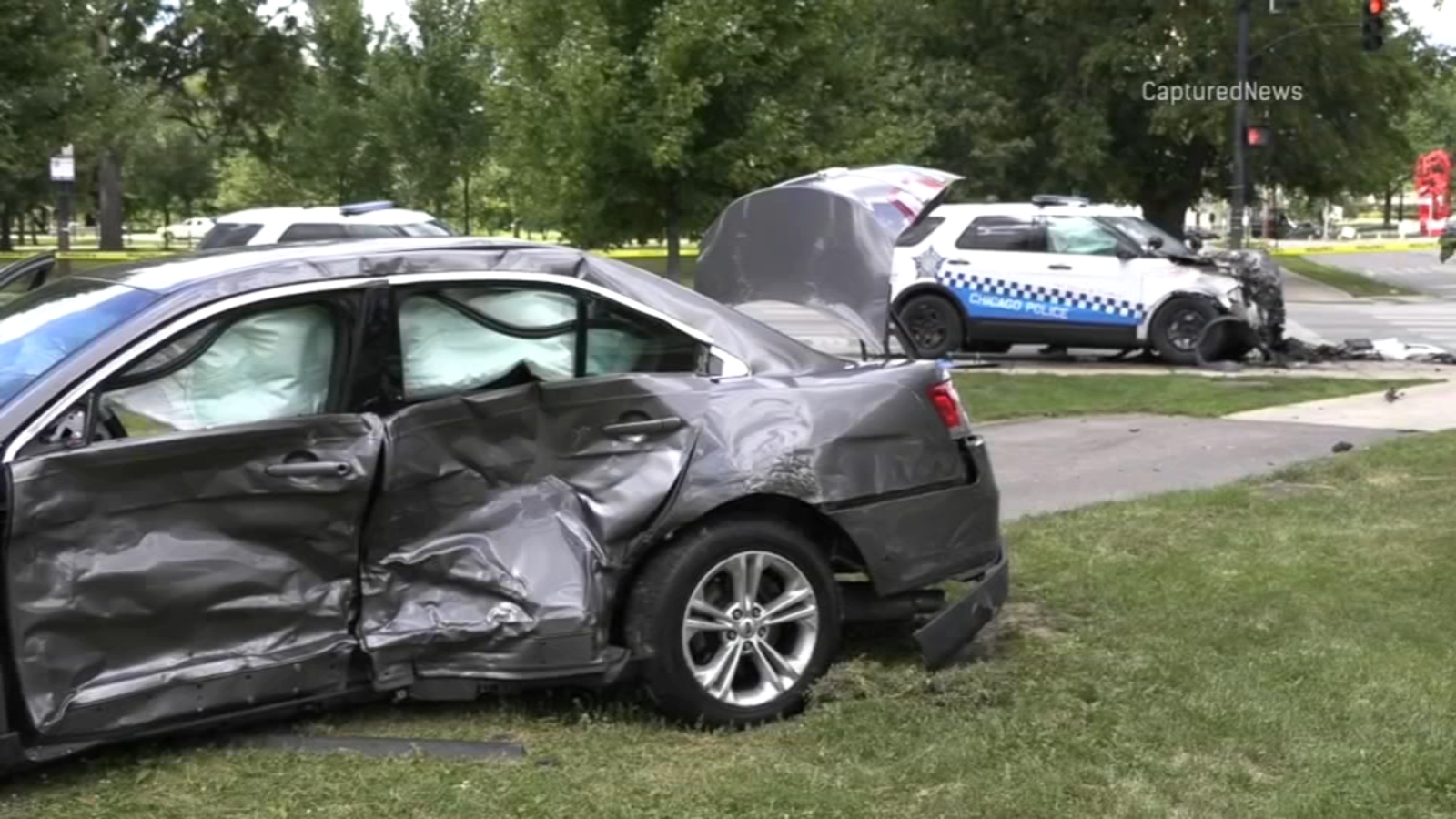 Chicago police officer seriously injured in East Garfield Park crash ...