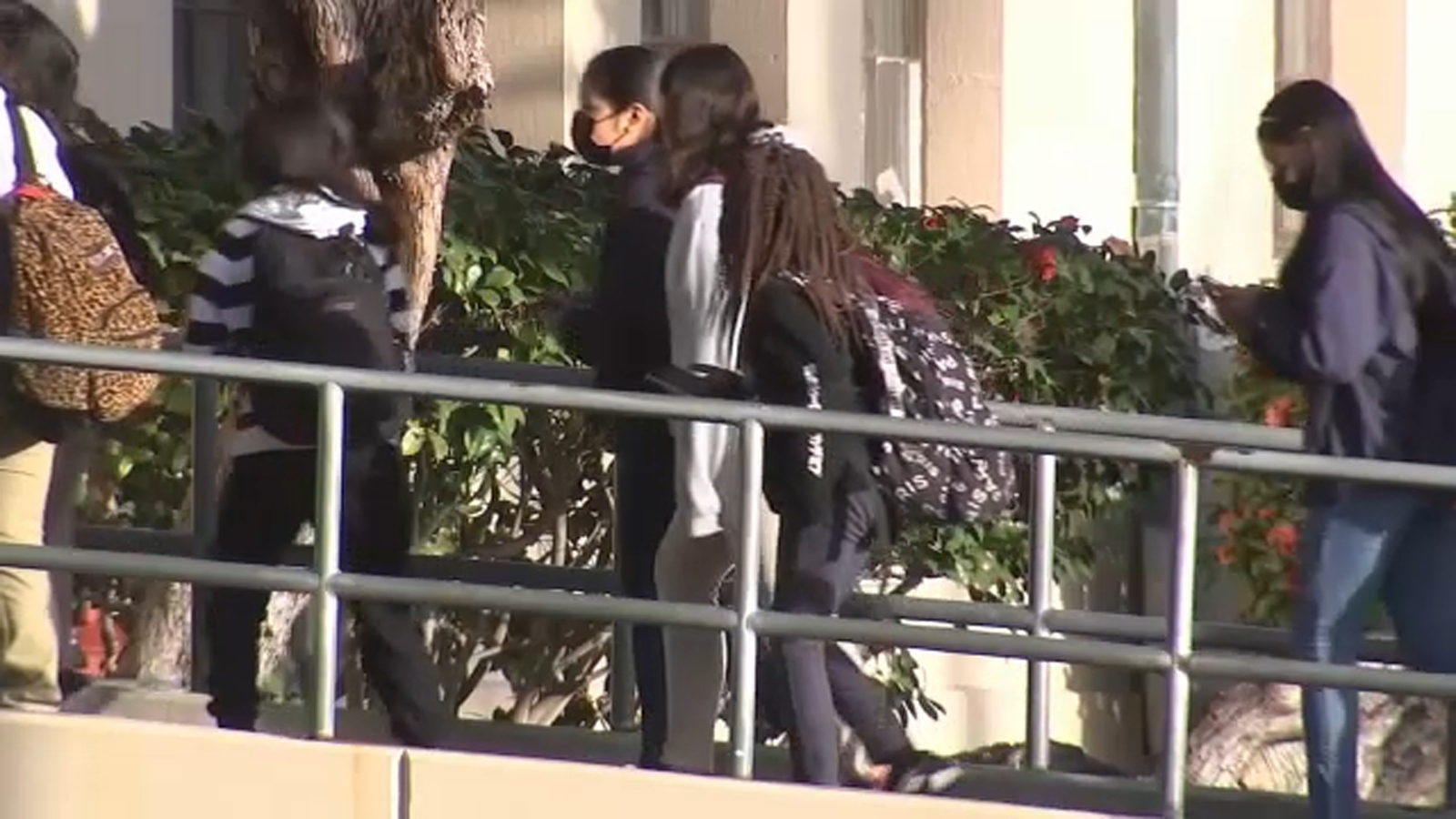 LAUSD lays out security improvements as district gears up for 2022-2023